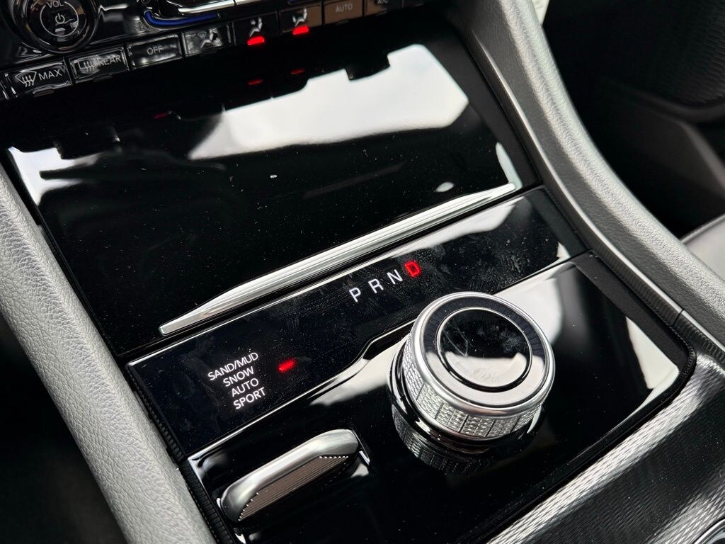 New 2025 Jeep Grand Cherokee LIMITED 4X4 Sport Utility