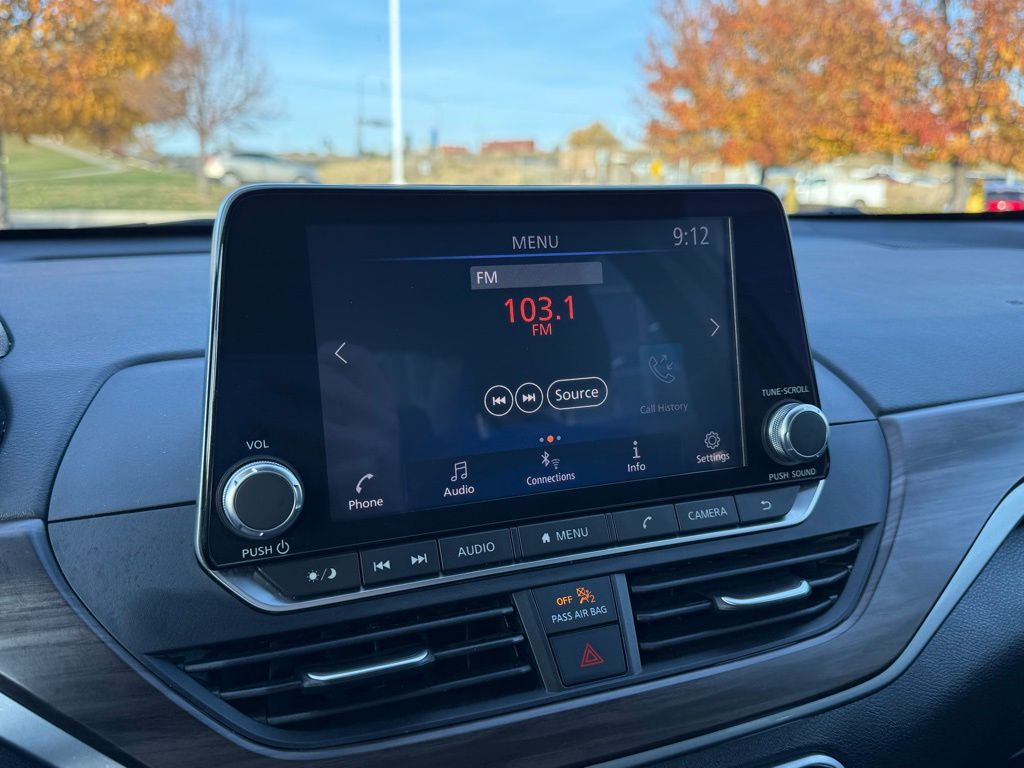 2024 Nissan Altima 2.5 SV photo 3