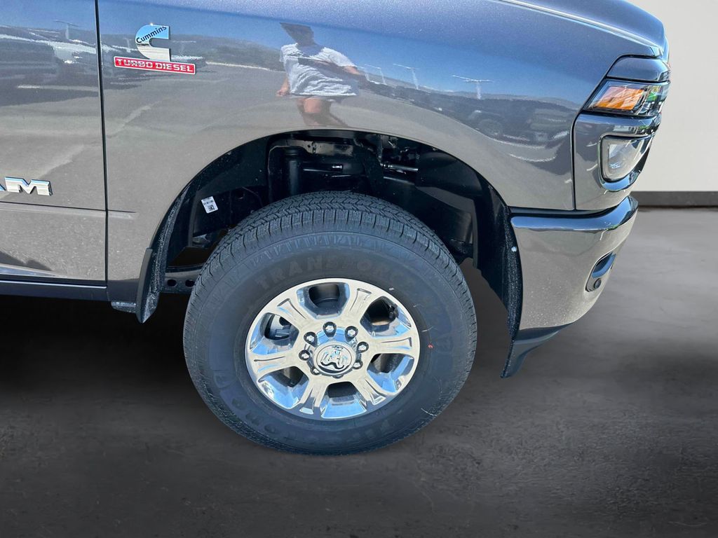 2025 Ram 2500 Big Horn photo 4