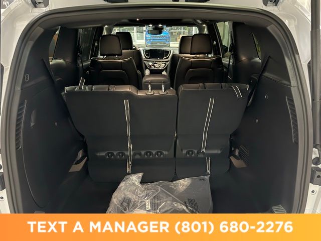 2026 Chrysler Pacifica Limited - Photo 25