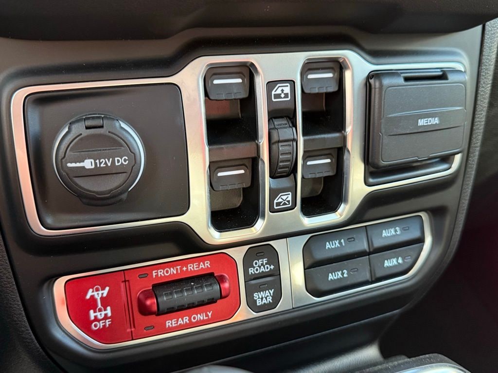 New 2025 Jeep Wrangler 4-DOOR RUBICON 392 Sport Utility