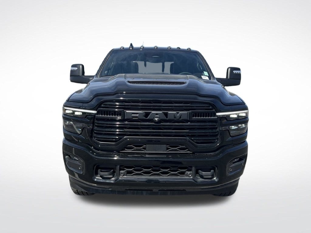 2026 RAM 3500 Laramie - Photo 8