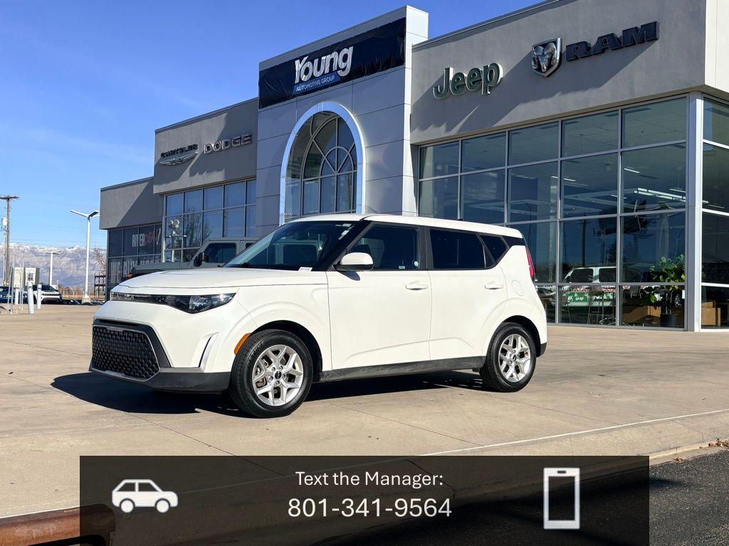 2023 Kia Soul LX