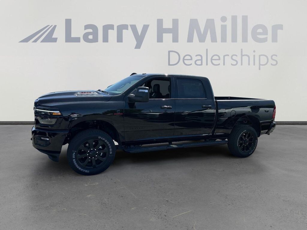 New 2025 Ram 2500 LARAMIE CREW CAB 4X4 6'4 BOX Pickup