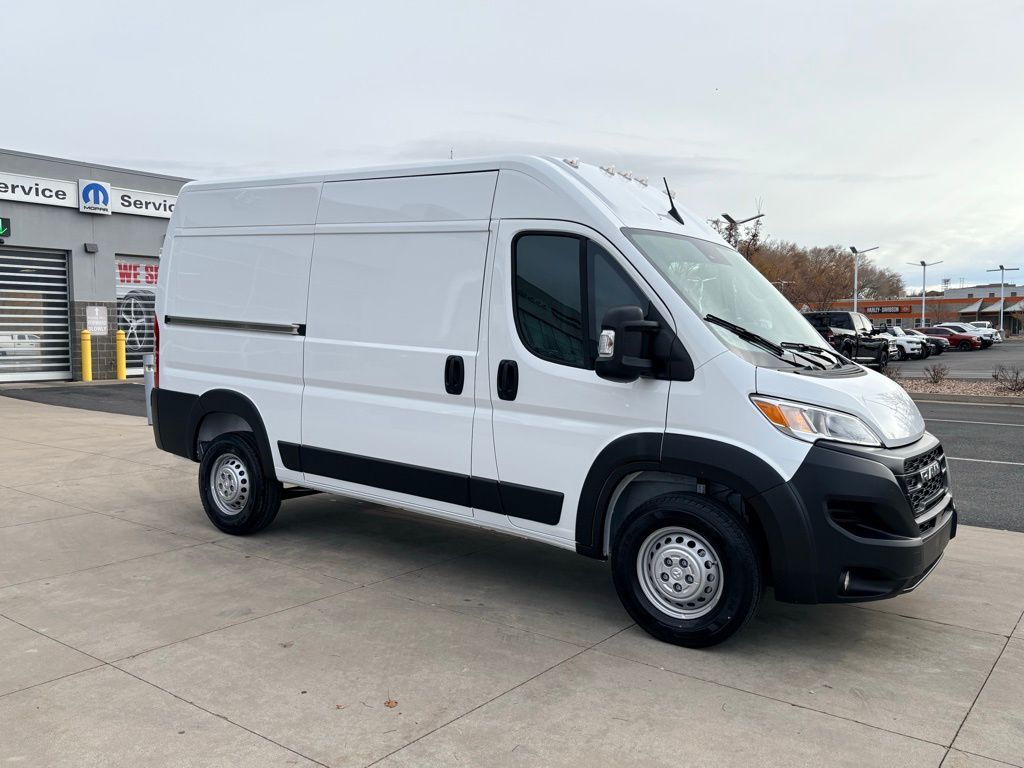 2026 Ram ProMaster 1500 Tradesman Cargo Van High Roof photo 3