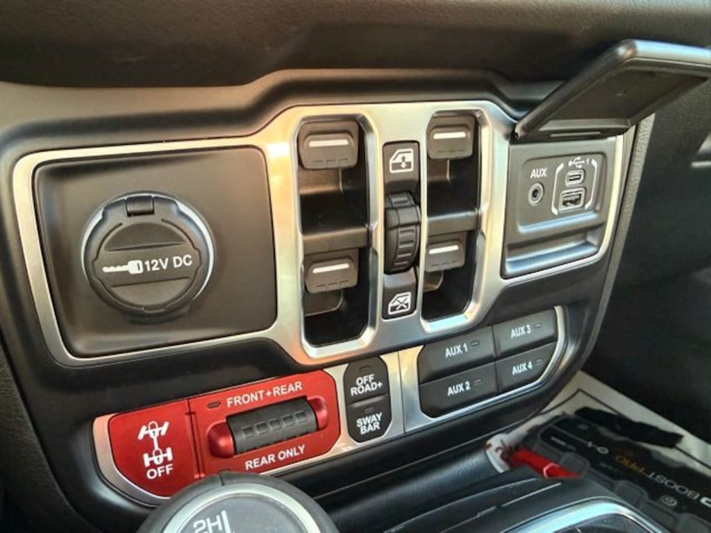 New 2025 Jeep Wrangler 4-DOOR RUBICON Sport Utility