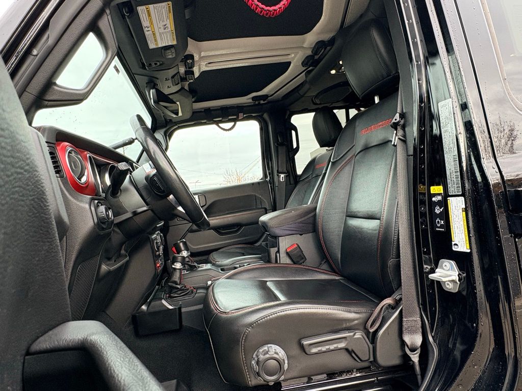 2021 Jeep Wrangler Unlimited Rubicon photo 2