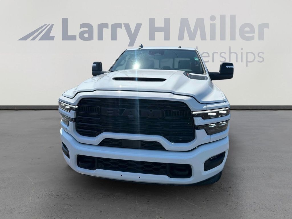 New 2025 Ram 2500 LARAMIE CREW CAB 4X4 6'4 BOX Pickup