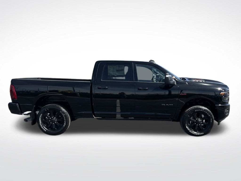 2026 RAM 3500 Laramie - Photo 6