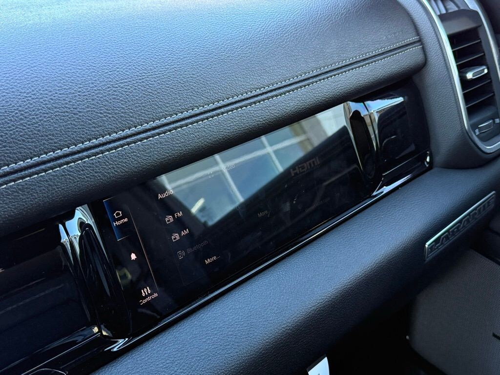 New 2025 Ram 1500 LARAMIE CREW CAB 4X4 5'7 BOX Pickup