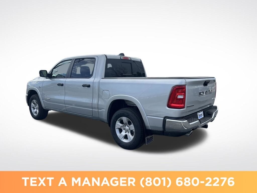 New 2026 Ram 1500 BIG HORN CREW CAB 4X4 5'7 BOX Pickup