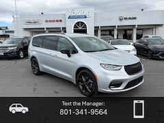 2026 Chrysler Pacifica SELECT AWD Passenger Van