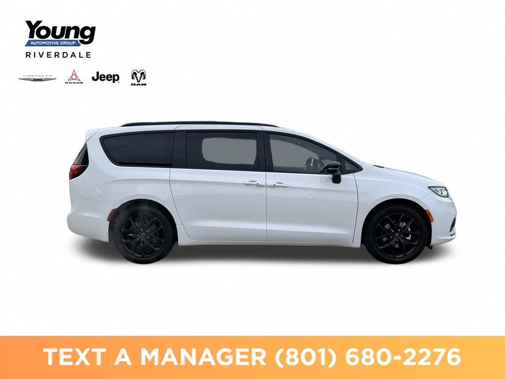 2026 Chrysler Pacifica Limited - Photo 6