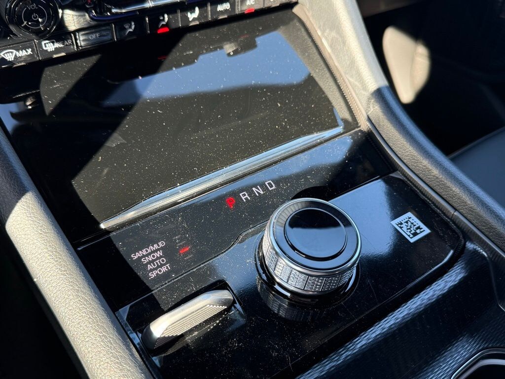 New 2025 Jeep Grand Cherokee L LIMITED 4X4 Sport Utility