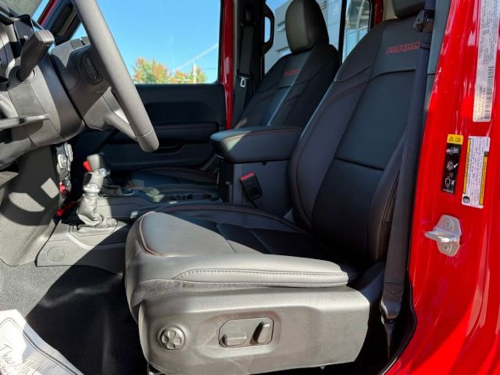 New 2025 Jeep Wrangler 4-DOOR RUBICON Sport Utility