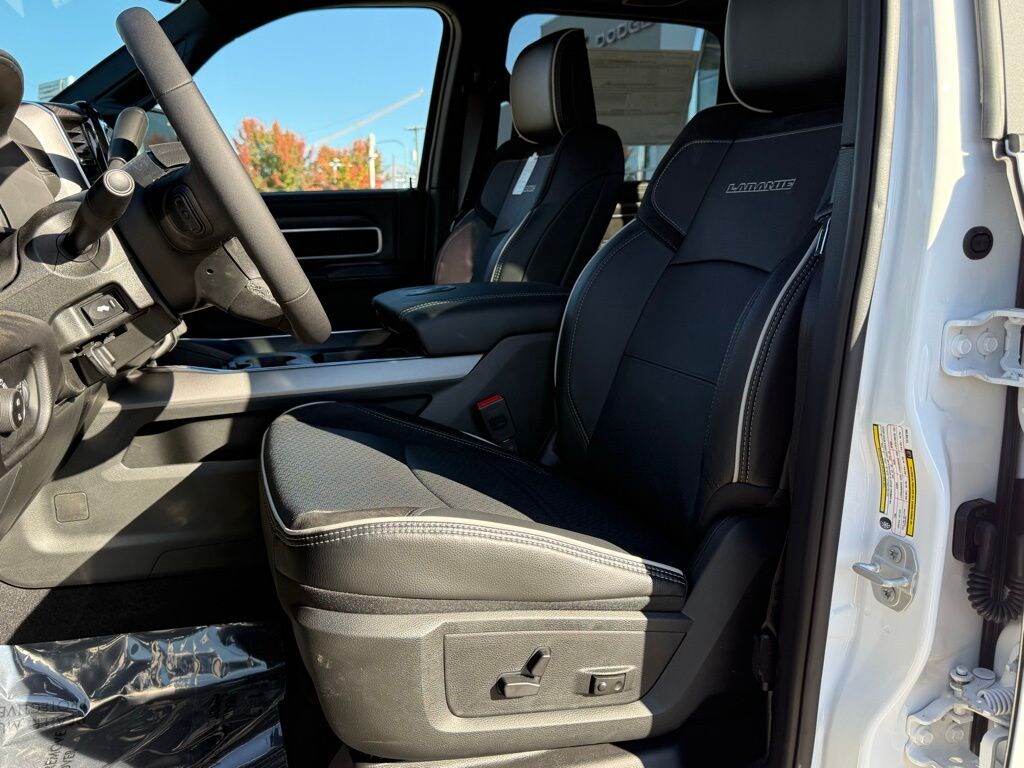 New 2026 Ram 2500 LARAMIE CREW CAB 4X4 6'4 BOX Pickup