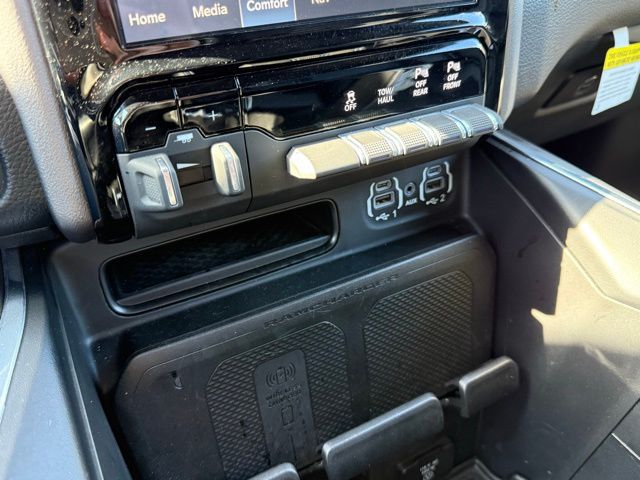 2023 Ram 1500 Laramie photo 4