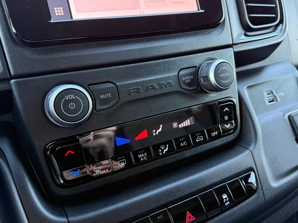 2026 Ram ProMaster 2500 Cargo Van photo 4