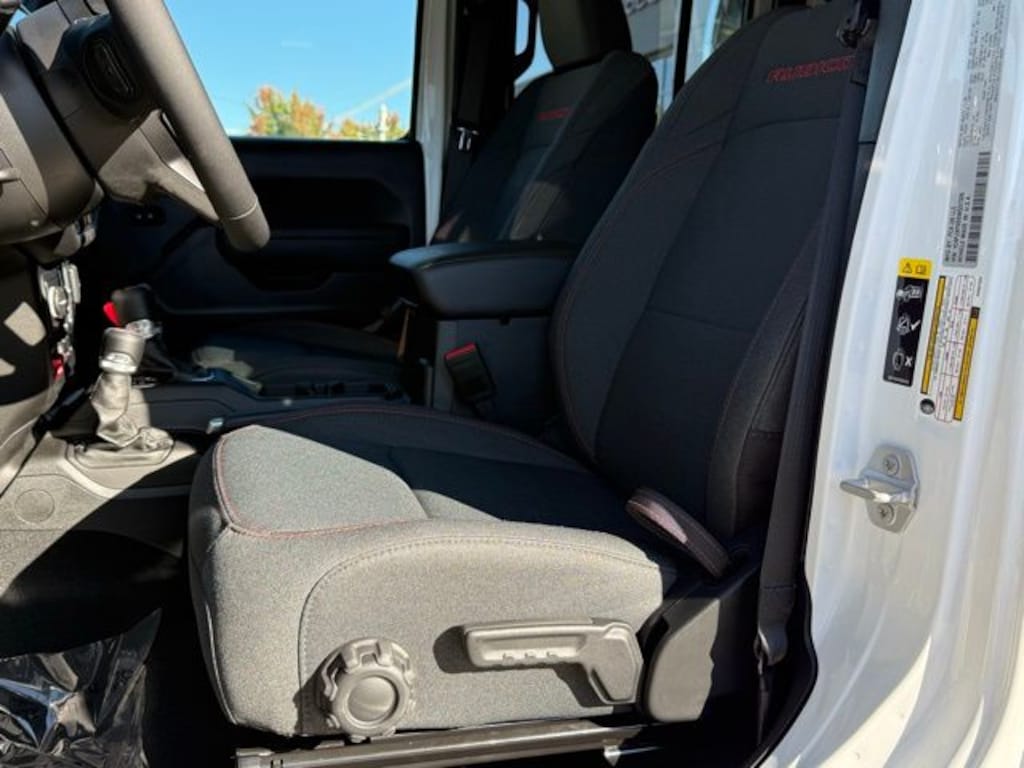 New 2025 Jeep Wrangler 4-DOOR RUBICON Sport Utility