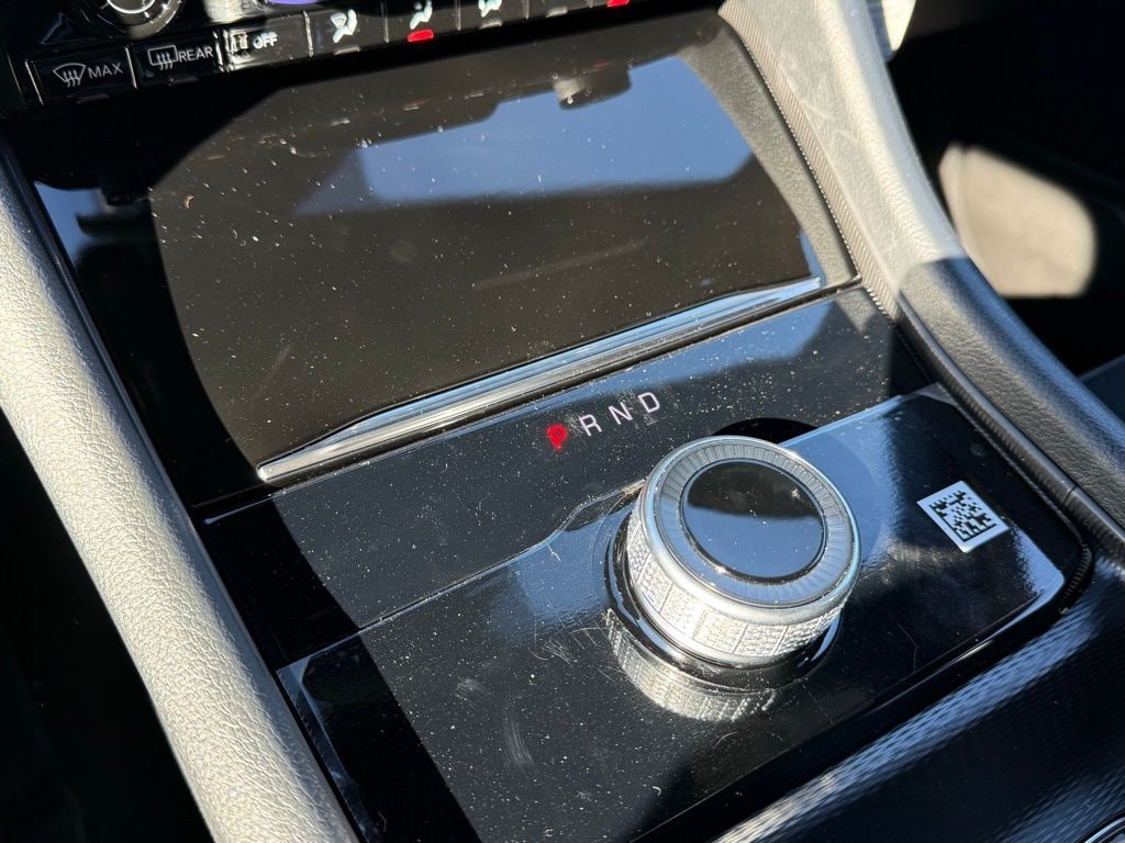 New 2025 Jeep Grand Cherokee L ALTITUDE X 4X4 Sport Utility