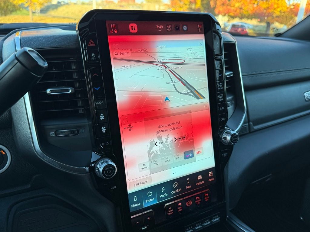 New 2025 Ram 3500 LARAMIE CREW CAB 4X4 8' BOX Pickup