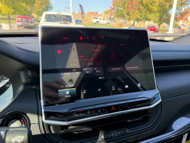 2025 Jeep Compass Latitude Sport photo 2