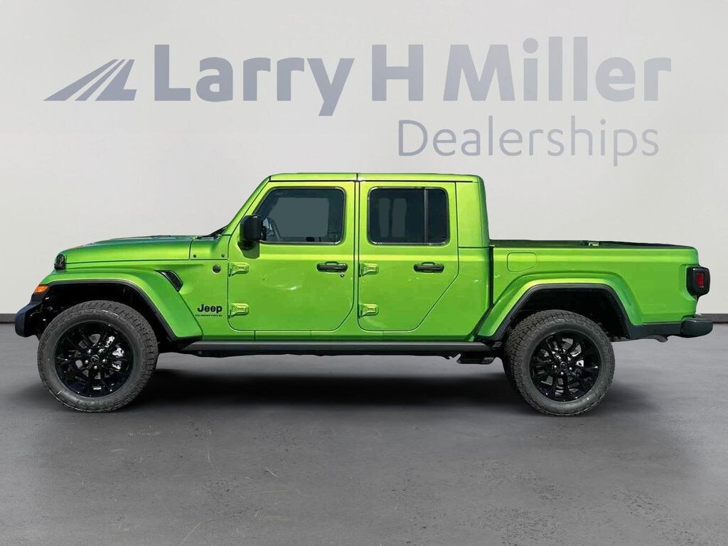 New 2025 Jeep Gladiator NIGHTHAWK 4X4 Pickup