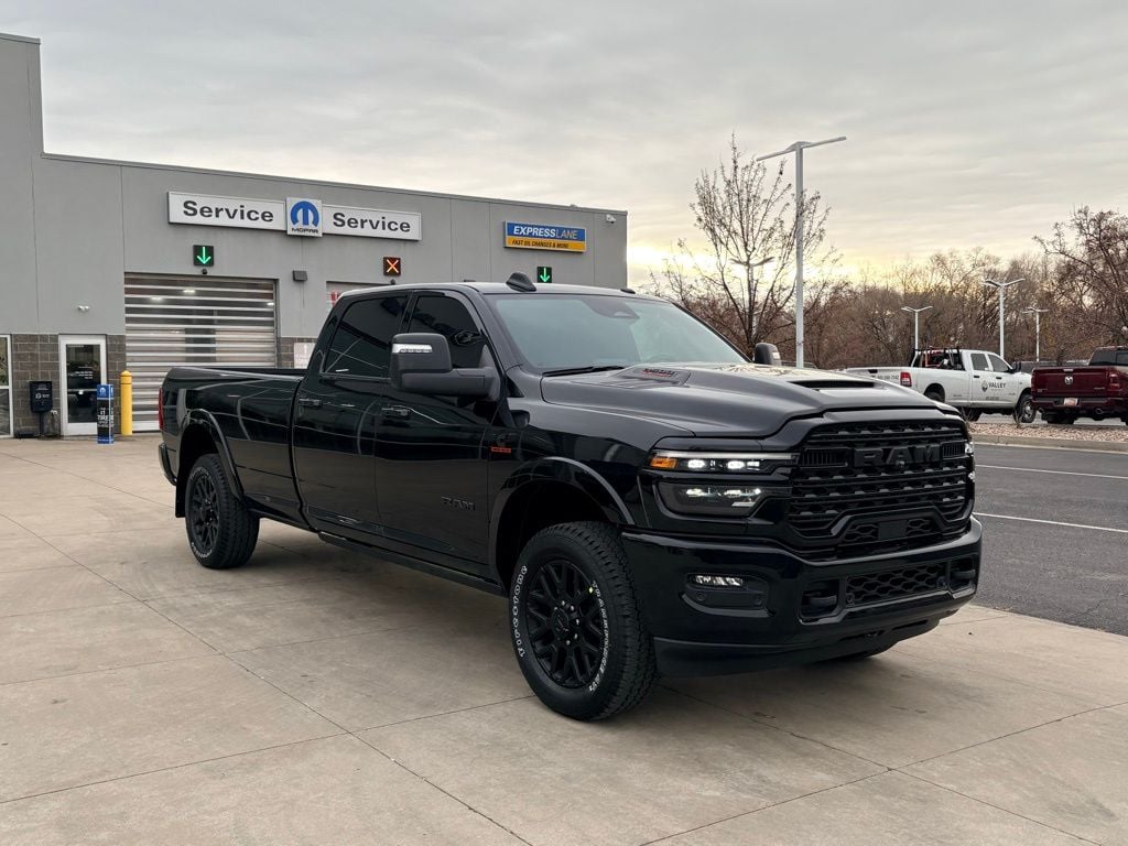 2026 Ram 3500 Limited photo 4