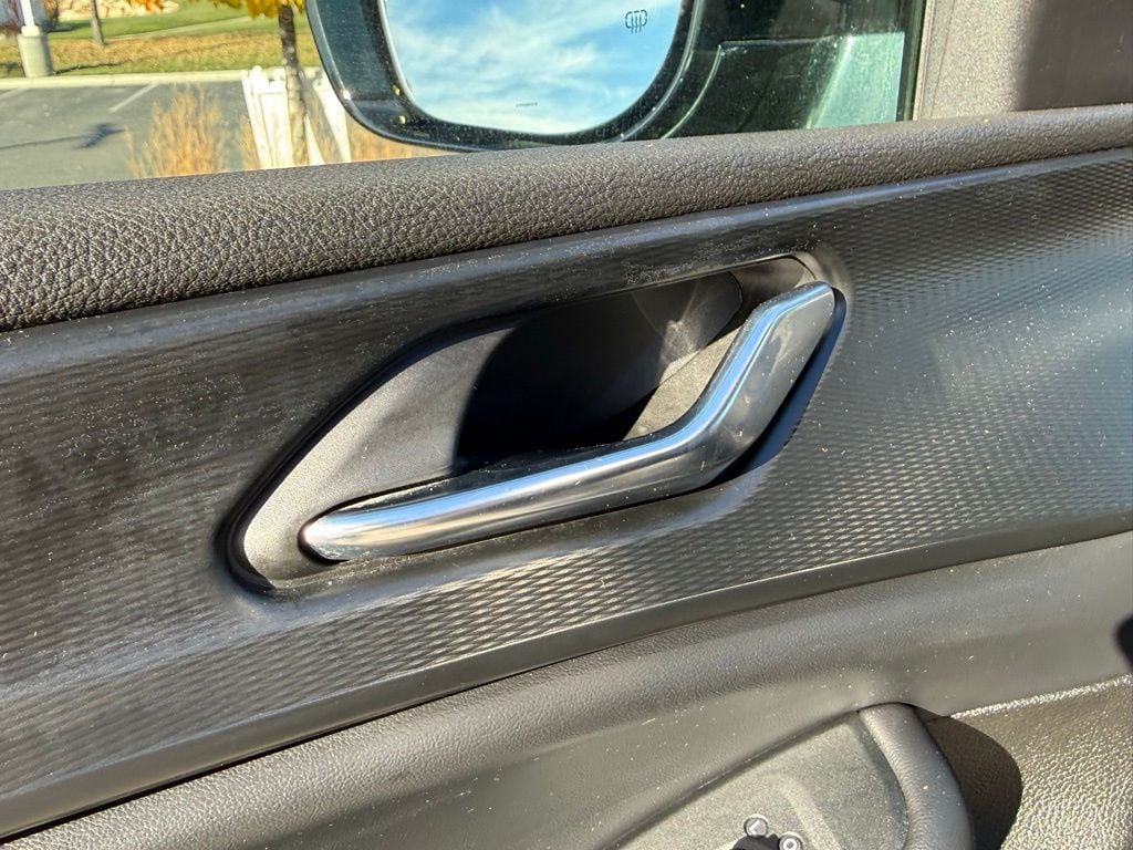 2024 Jeep Grand Cherokee Laredo Altitude photo 4