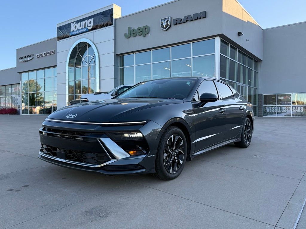 Used 2024 Hyundai Sonata SEL Sedan