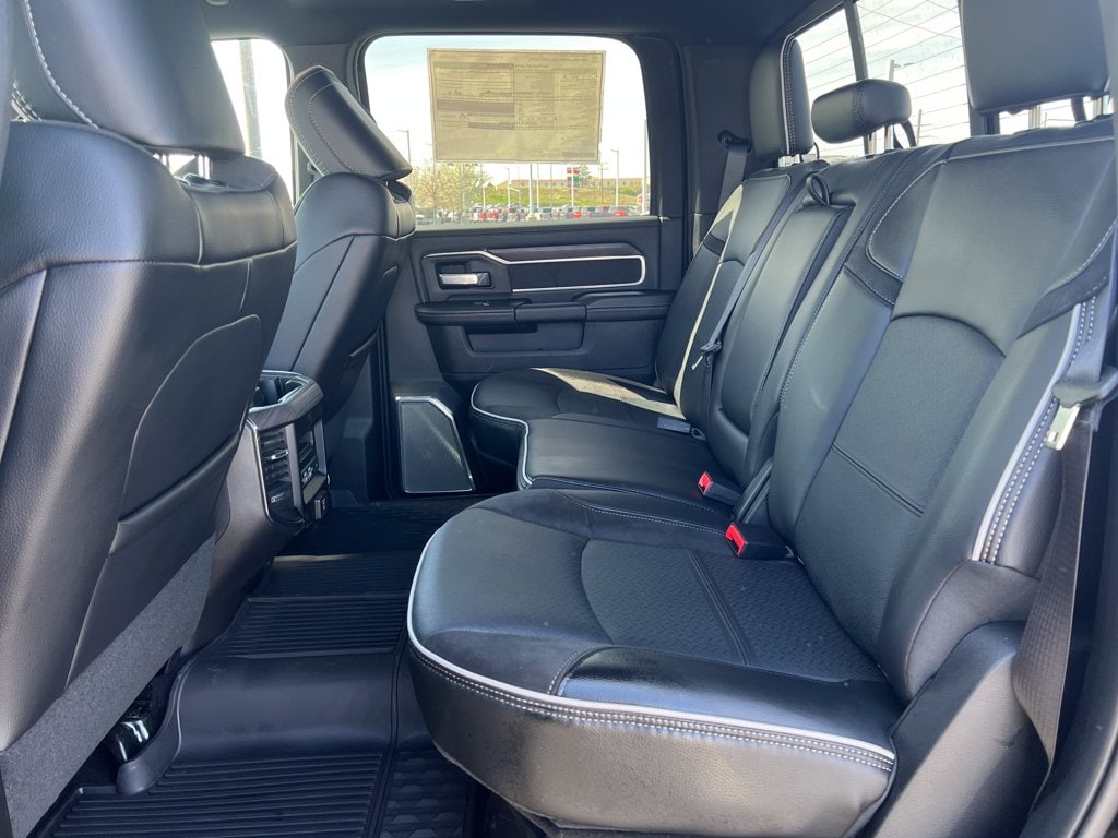 2026 RAM 3500 Laramie - Photo 23