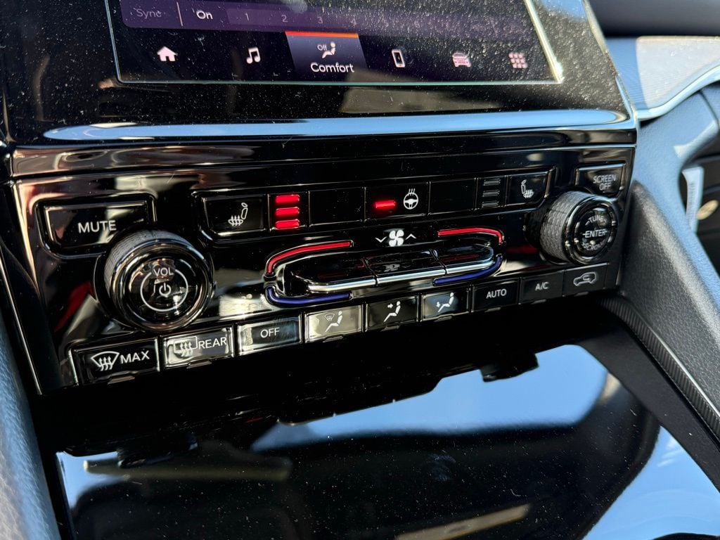 New 2025 Jeep Grand Cherokee ALTITUDE X 4X4 Sport Utility