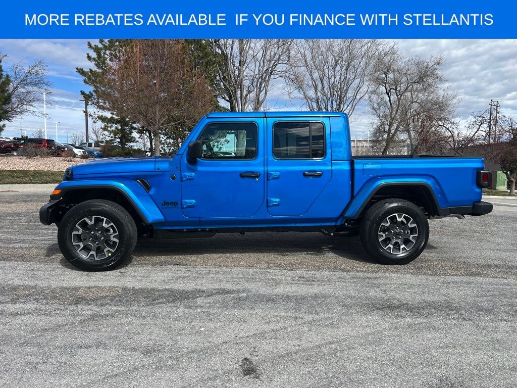New 2026 Jeep Gladiator SAHARA 4X4 Pickup