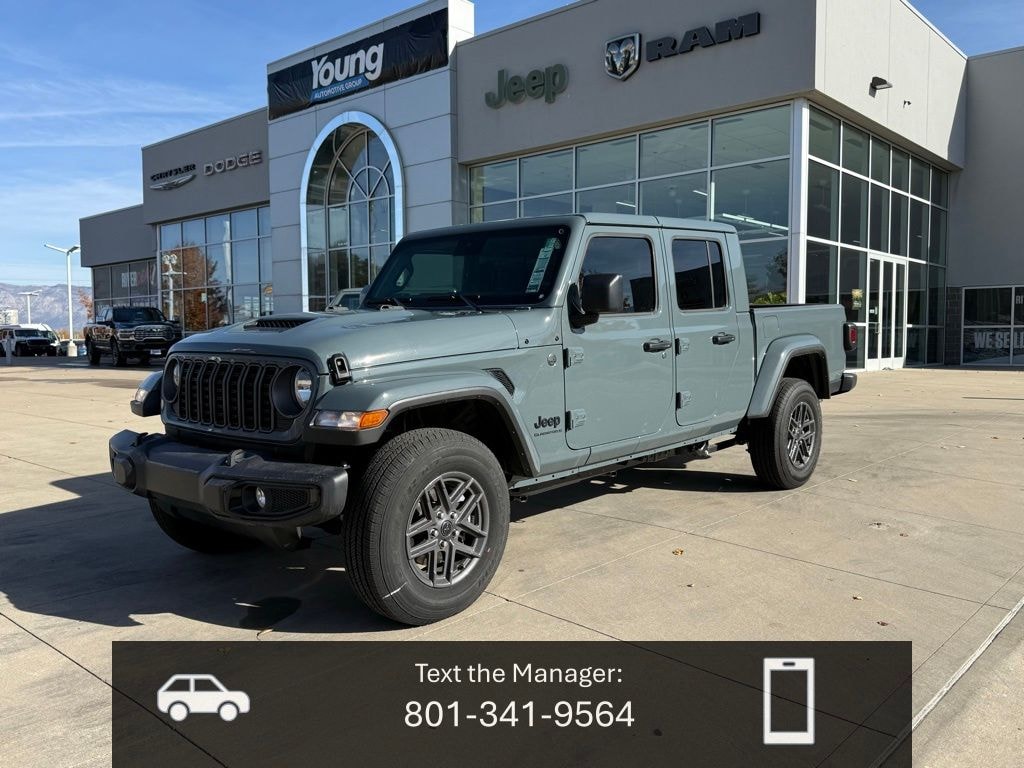 New 2025 Jeep Gladiator SPORT S 4X4 Pickup