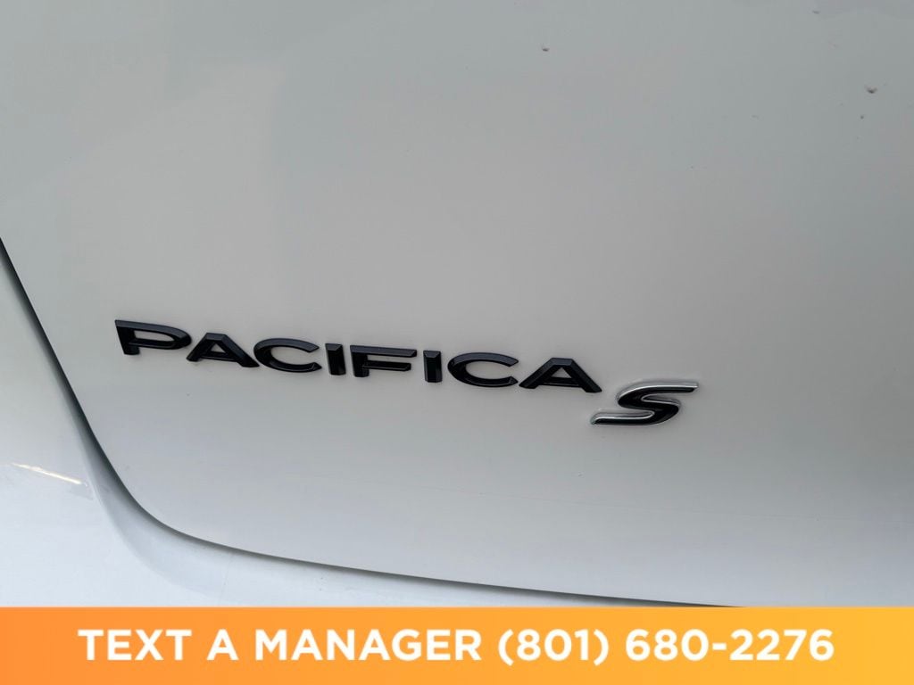 2026 Chrysler Pacifica Limited - Photo 11
