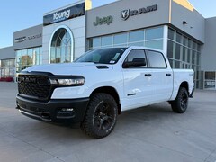 2025 Ram 1500 WARLOCK CREW CAB 4X4 5'7 BOX Pickup