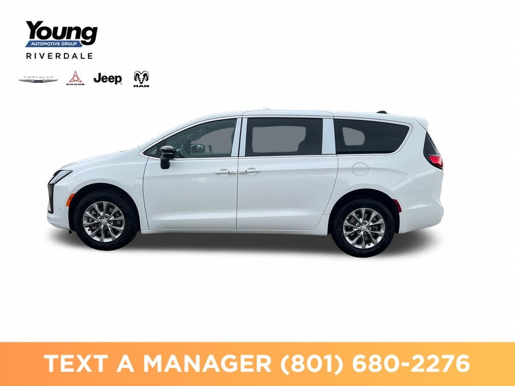 New 2027 Chrysler Pacifica SELECT AWD Passenger Van