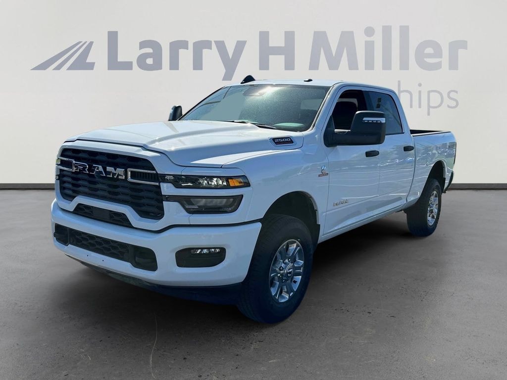 New 2025 Ram 2500 BIG HORN CREW CAB 4X4 6'4 BOX Pickup