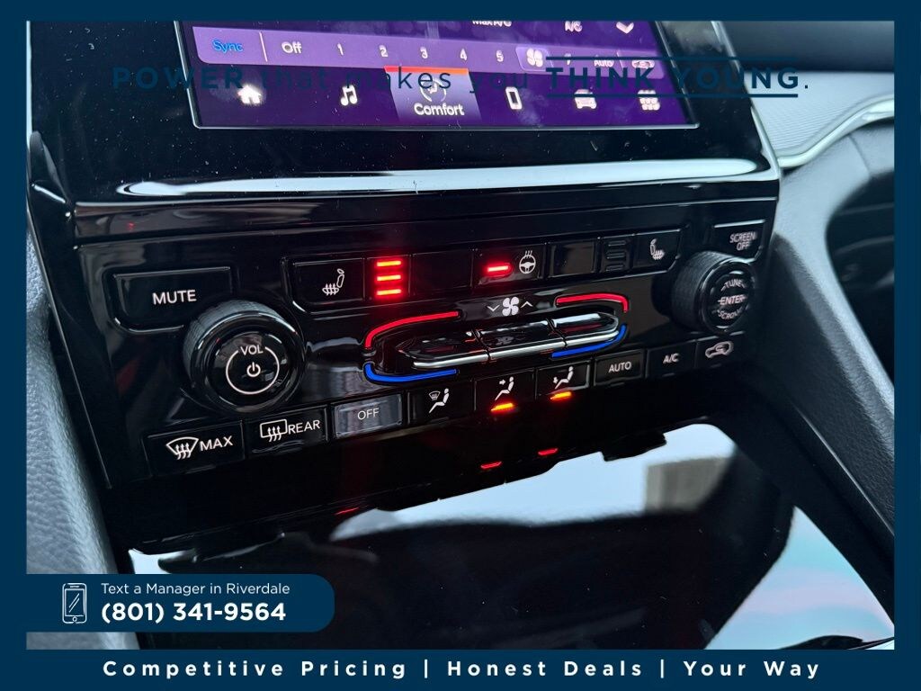 New 2025 Jeep Grand Cherokee L ALTITUDE X 4X4 Sport Utility