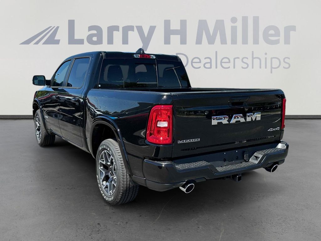 2026 Ram 1500 Laramie photo 3