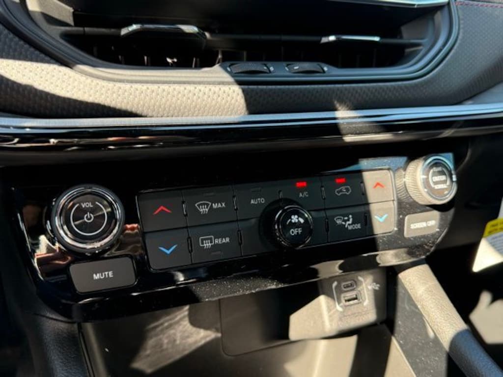 New 2025 Jeep Compass TRAILHAWK 4X4 Sport Utility