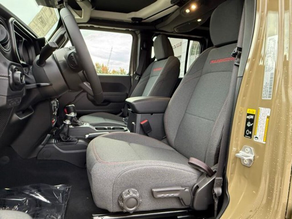 New 2025 Jeep Wrangler 4-DOOR RUBICON Sport Utility