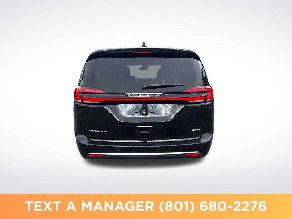 New 2027 Chrysler Pacifica SELECT AWD Passenger Van