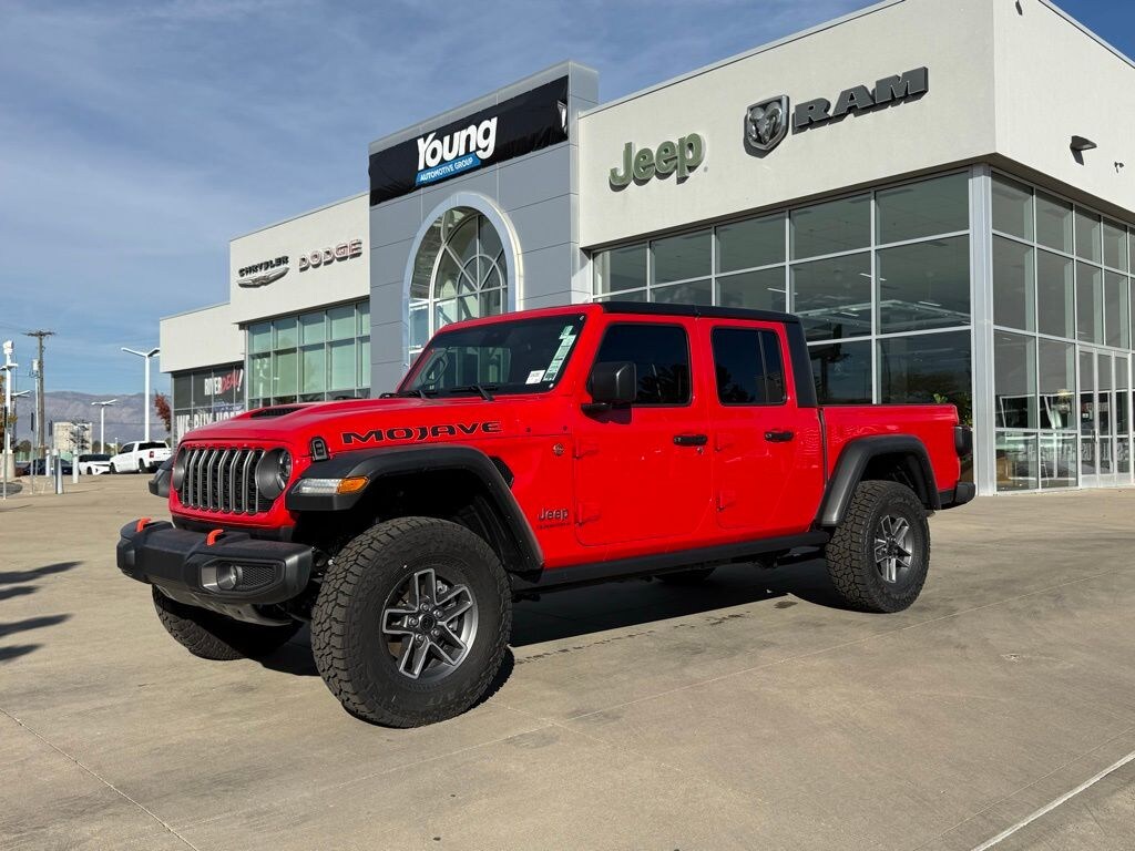 New 2025 Jeep Gladiator MOJAVE 4X4 Pickup