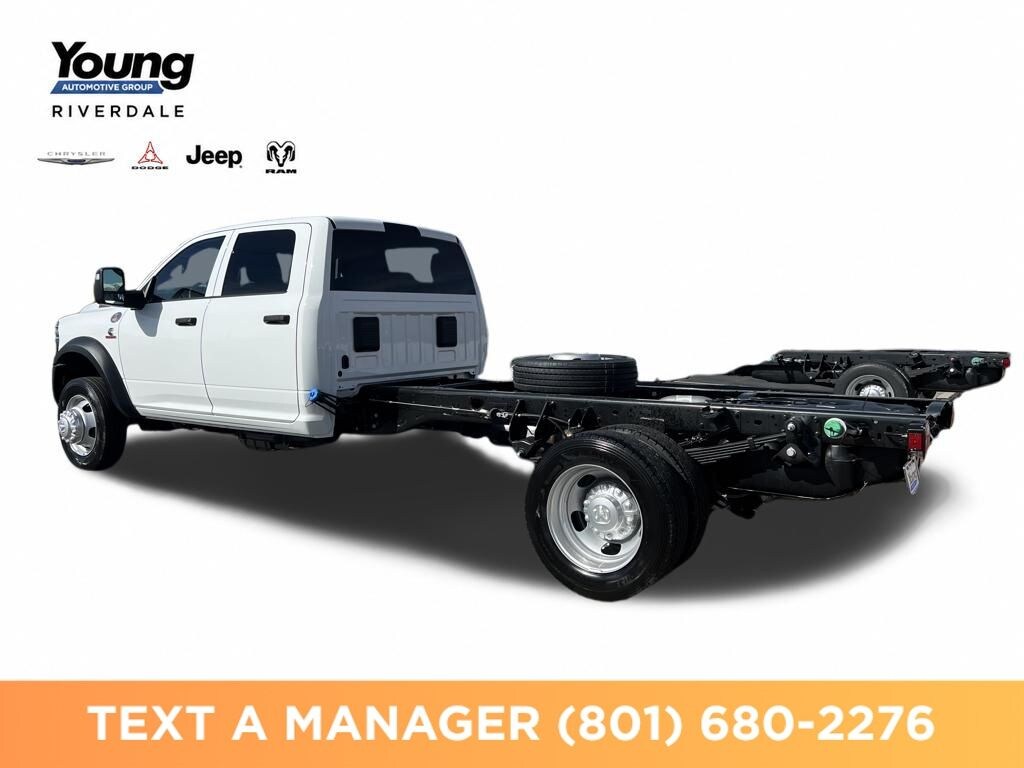 New 2026 Ram 5500 TRADESMAN CHASSIS CREW CAB 4X4 84' CA Pickup