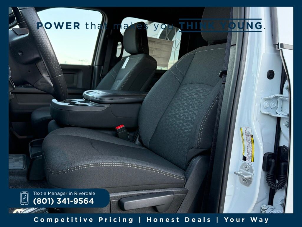 New 2026 Ram 5500 Chassis Cab TRADESMAN CREW 4X4 84' CA Pickup