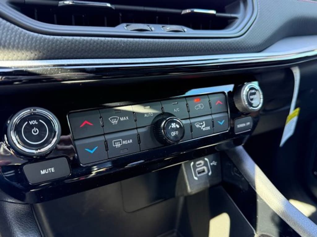 New 2025 Jeep Compass TRAILHAWK 4X4 Sport Utility