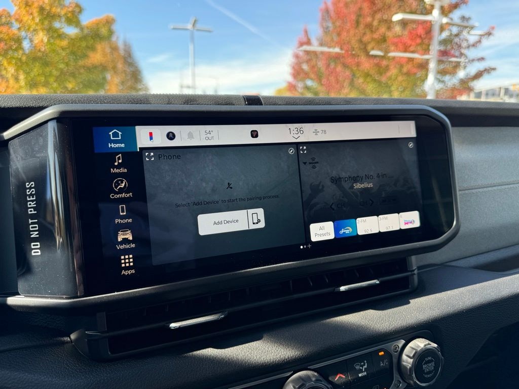 New 2025 Jeep Gladiator SPORT 4X4 Pickup