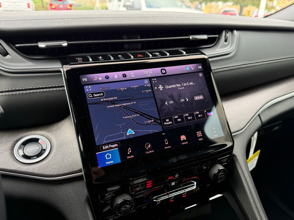 2025 Jeep Grand Cherokee Limited Sport photo 2