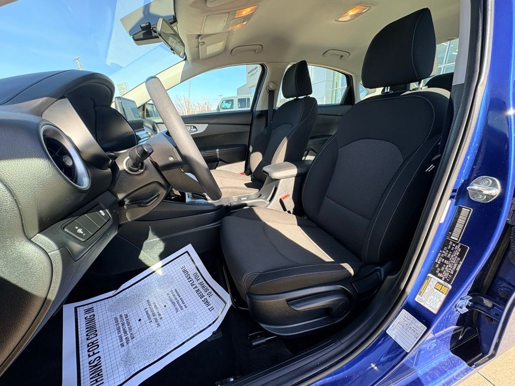 Used 2024 Kia Forte LXS Sedan